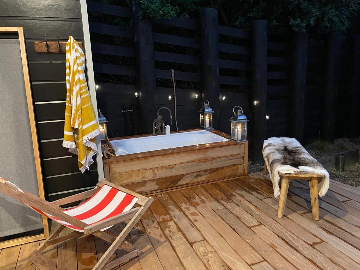 The Lighthouse - Boathouse Bay Villa Auckland Bagian luar foto