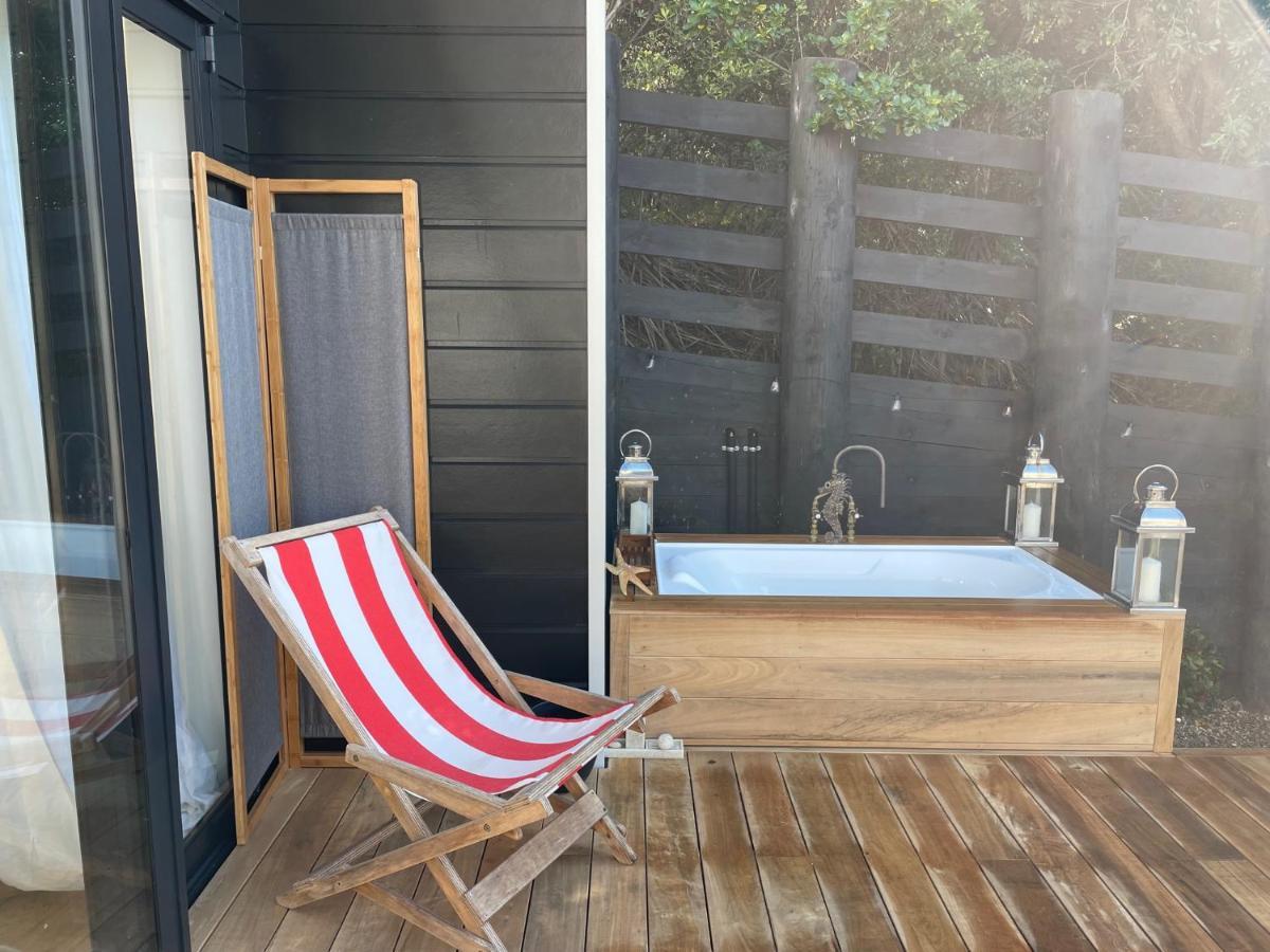 The Lighthouse - Boathouse Bay Villa Auckland Bagian luar foto
